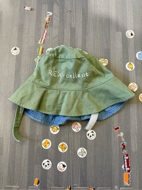 Flapjack kids reversible green & blue Bucket Hat Sun Hat